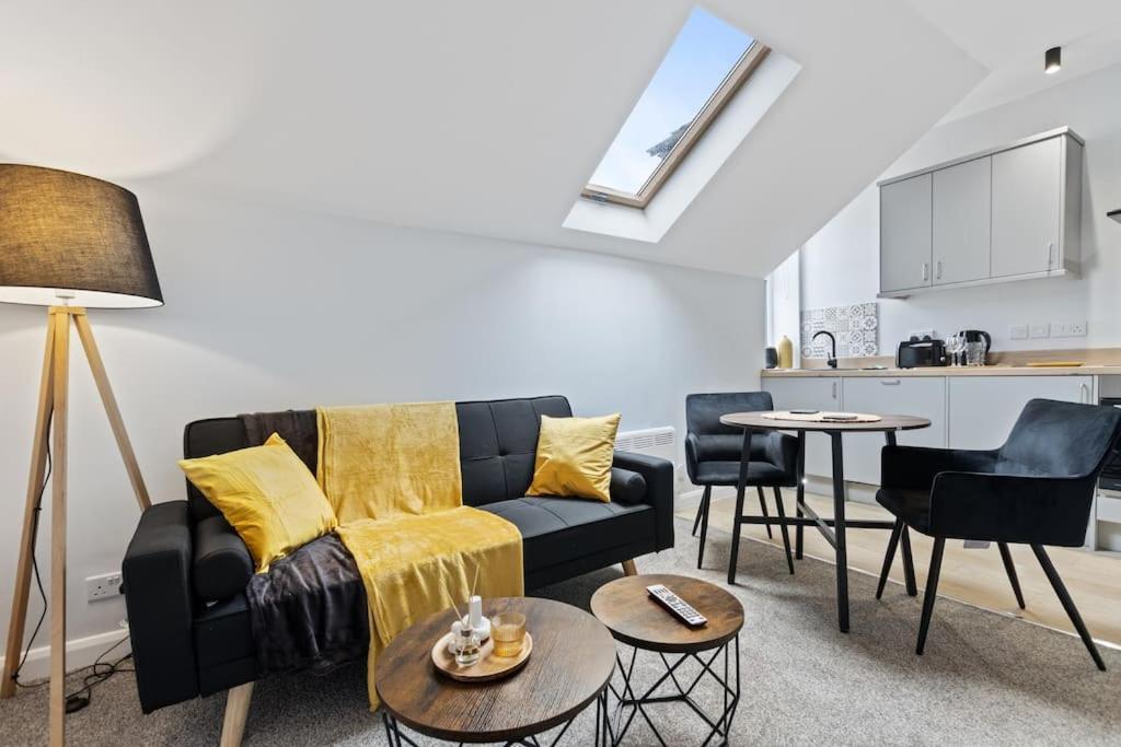 Modern Apartment Free Off Road Parking King Bed Suite 9 Nottingham Buitenkant foto